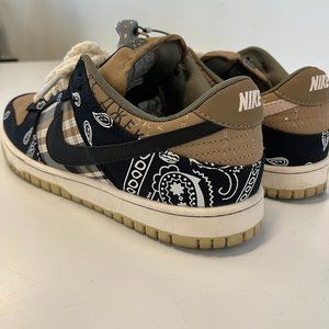 Nike SB Dunk Low Travis Scott CT5053-001